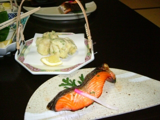 天ぷらと焼き魚