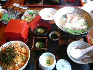 沼津丼膳（桜海老）