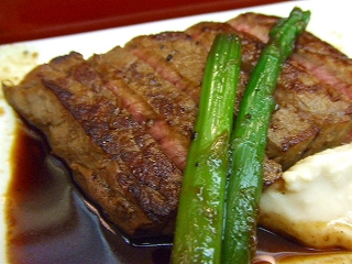 大名前上段：近江牛のステーキ