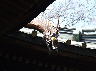 荏原神社 拝殿屋根の龍